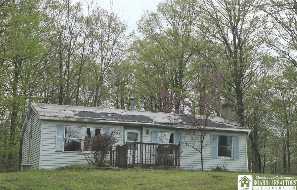 Property at 2552 Thornton Road, Charlotte, NY 14782