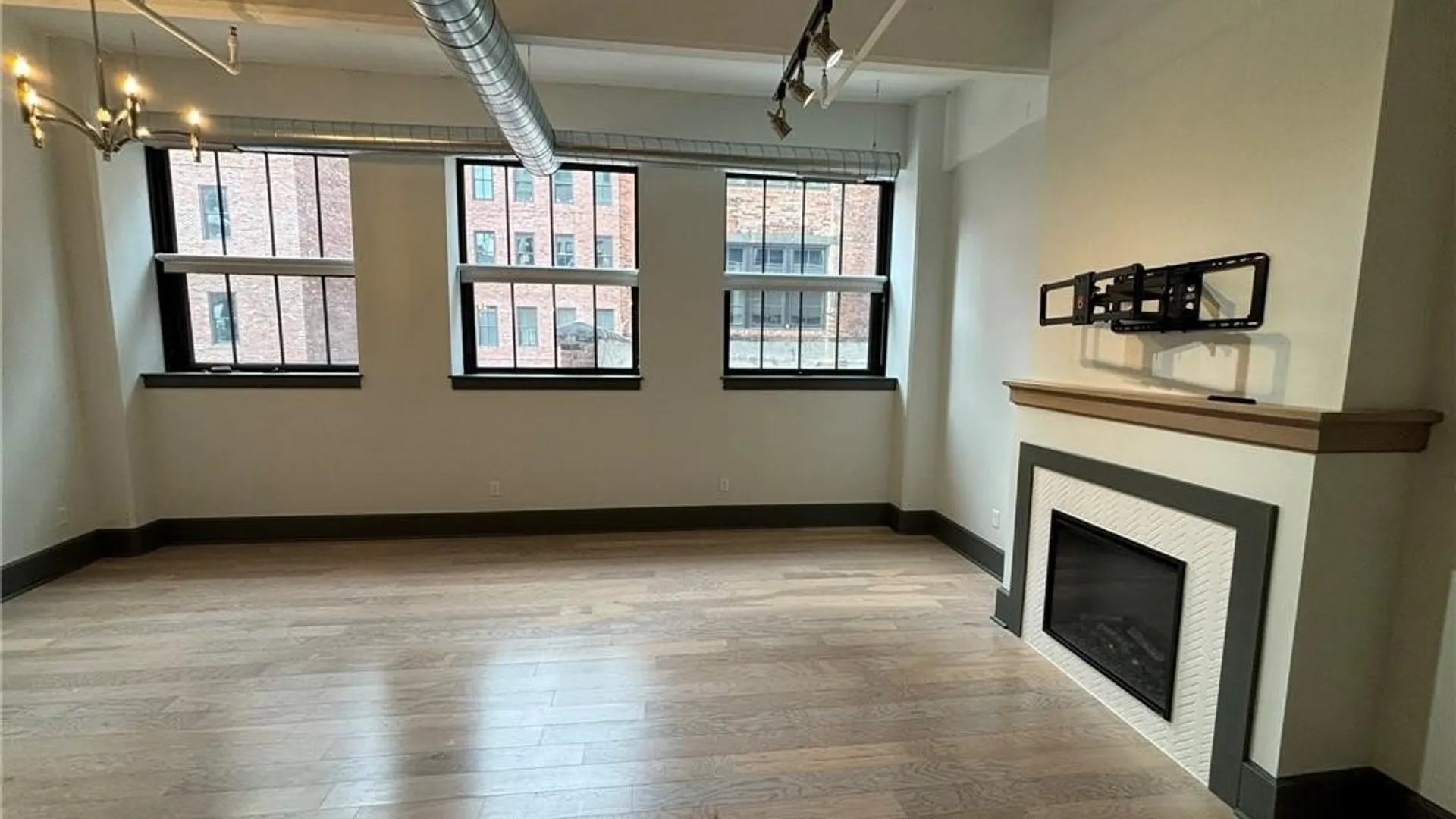 Property at 210 Ellicott Street, Buffalo, NY 14203 8