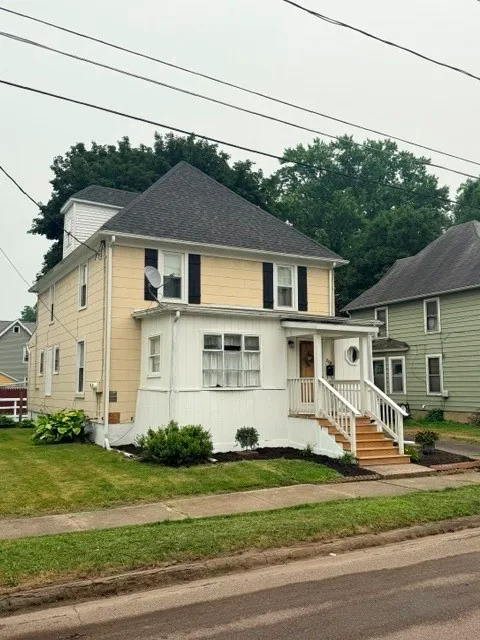 Property at 719 Seneca Place, Elmira City, NY 14904