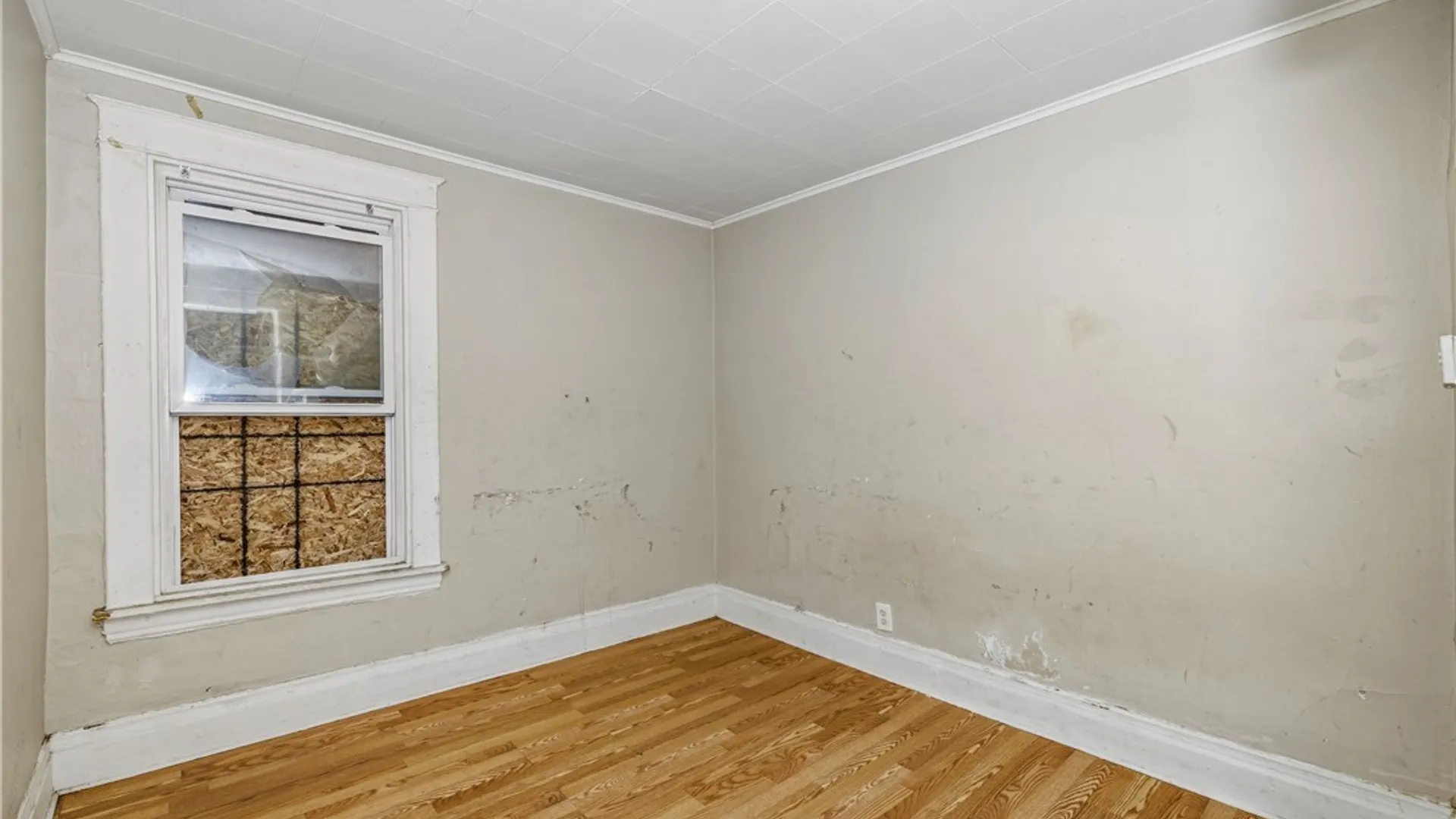 Property at 545 20th Street, Niagara Falls, NY 14301 14