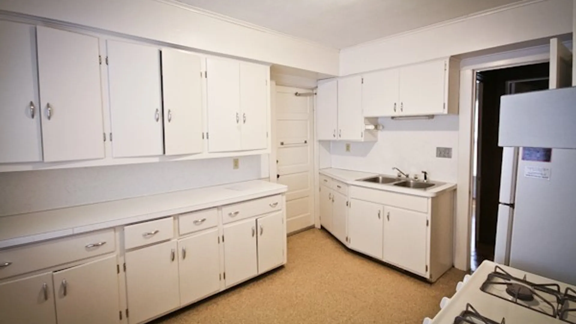Property at 556 Clarendon Street, Syracuse, NY 13210 3