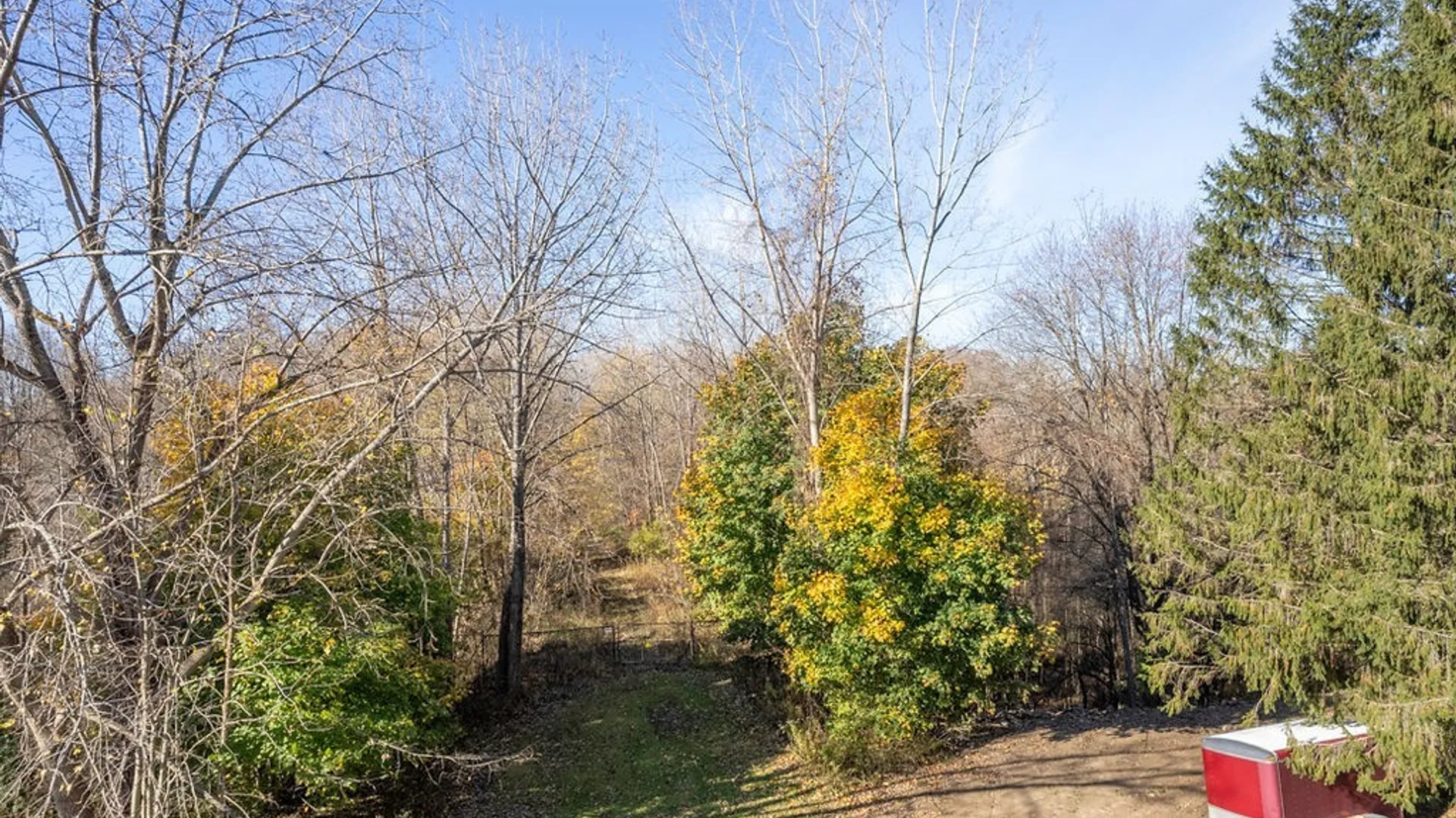 Property at 60 Ridgeway Sites Avenue, Minetto, NY 13115 4