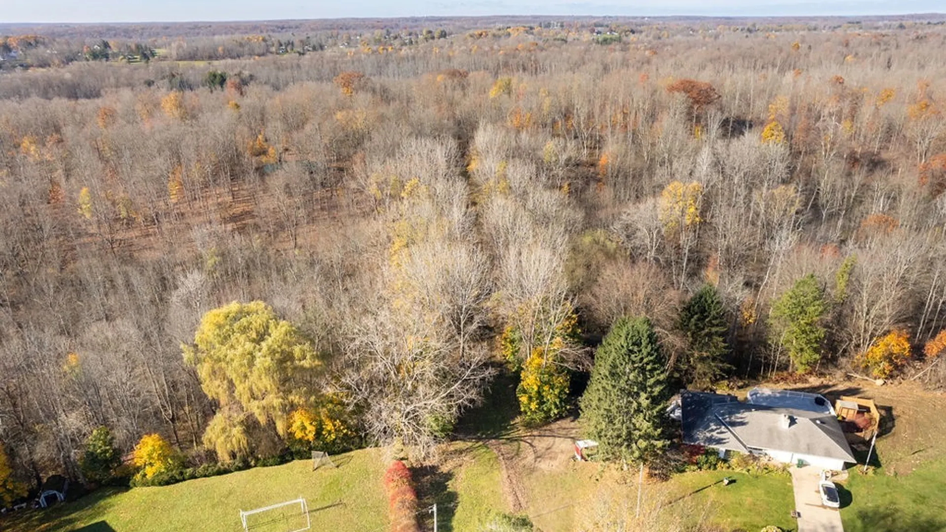 Property at 60 Ridgeway Sites Avenue, Minetto, NY 13115 5