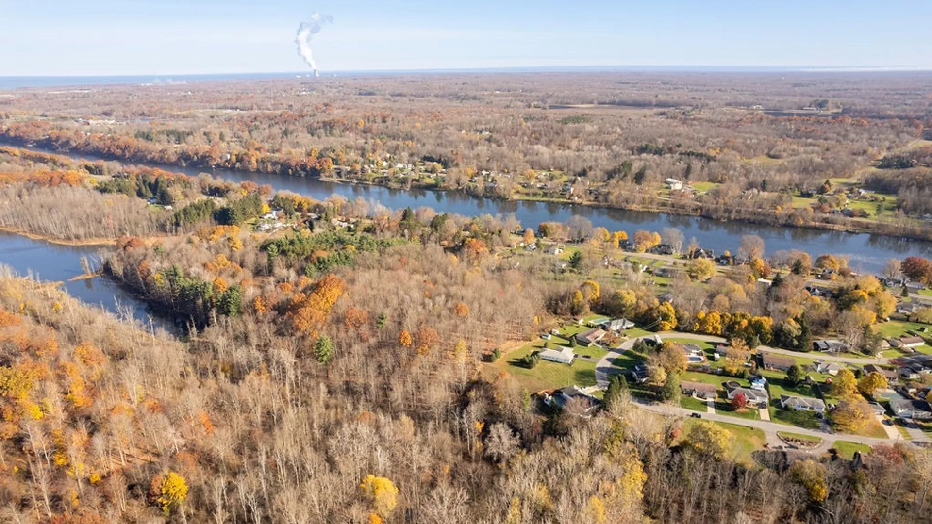 Property at 60 Ridgeway Sites Avenue, Minetto, NY 13115 16