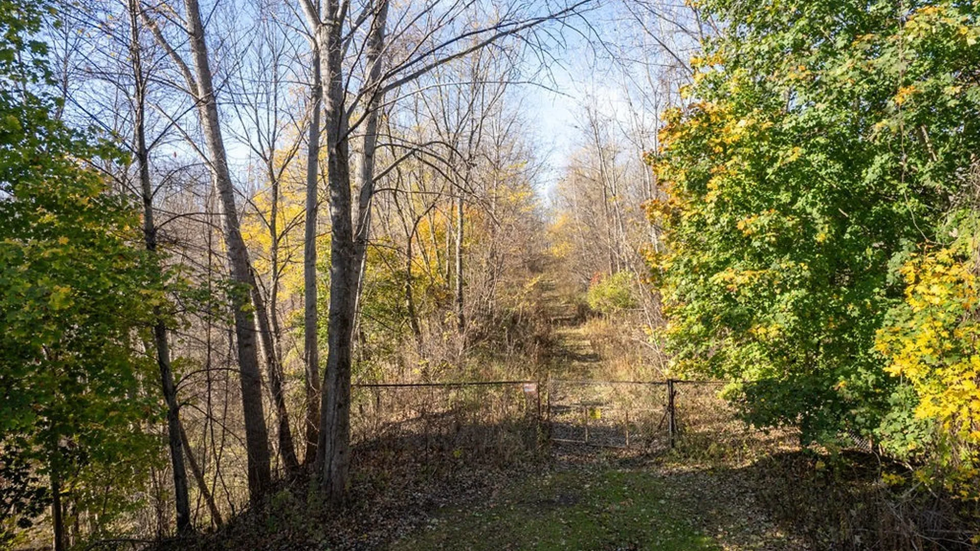 Property at 60 Ridgeway Sites Avenue, Minetto, NY 13115 30