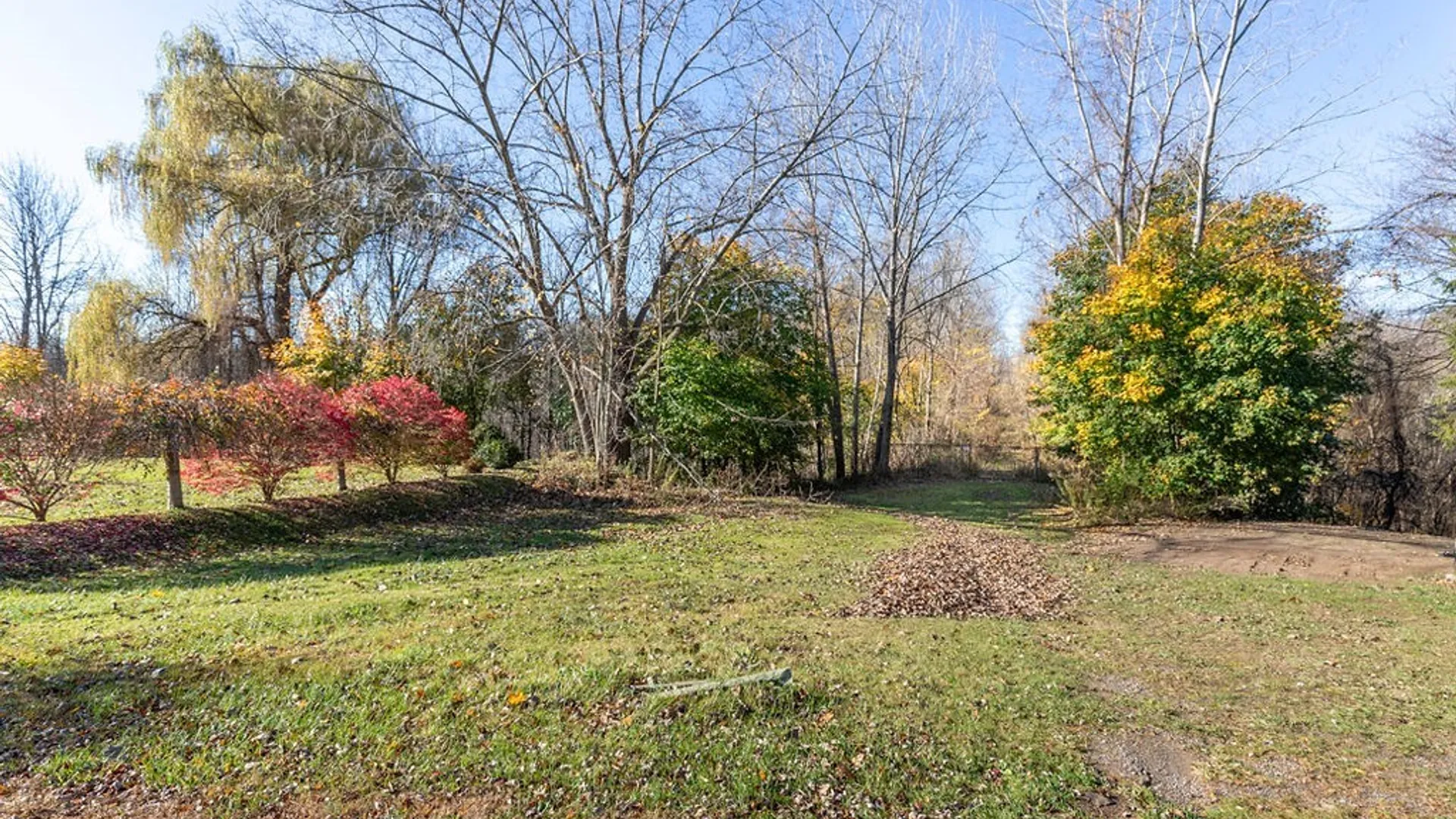 Property at 60 Ridgeway Sites Avenue, Minetto, NY 13115 31