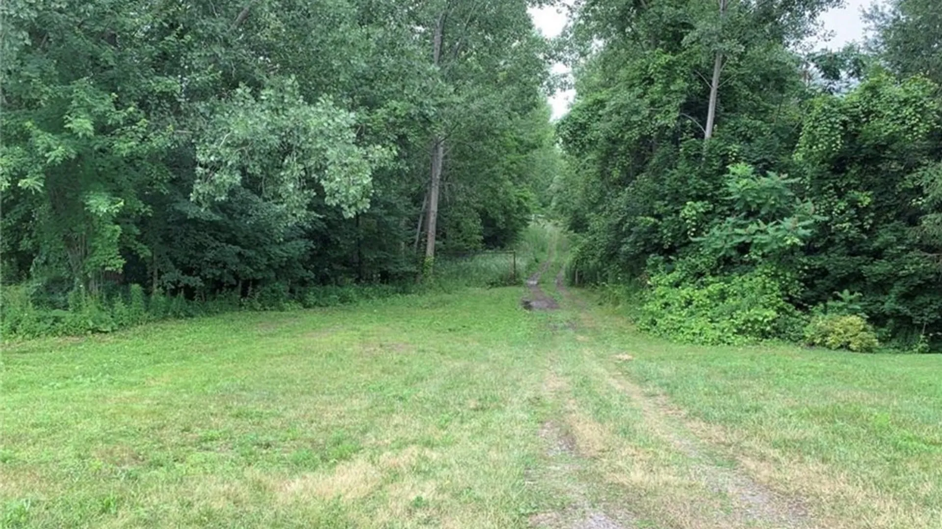 Property at 60 Ridgeway Sites Avenue, Minetto, NY 13115 35
