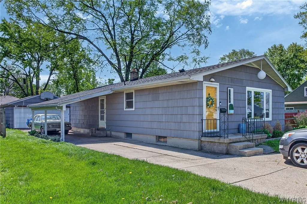 Property at 1335 E Park Road, Grand Island, NY 14072