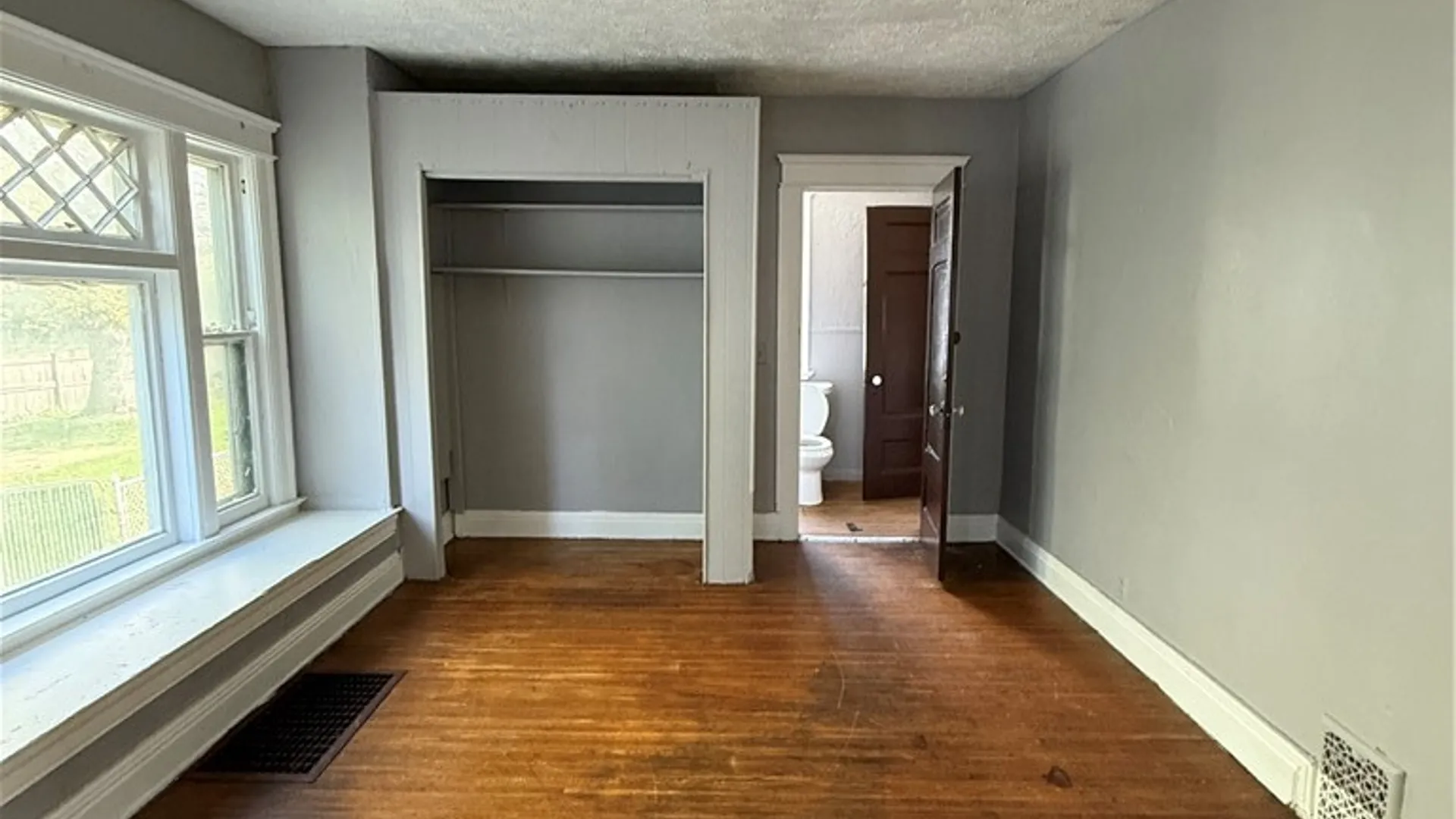 Property at 289 Emerson Street, Rochester, NY 14613 5
