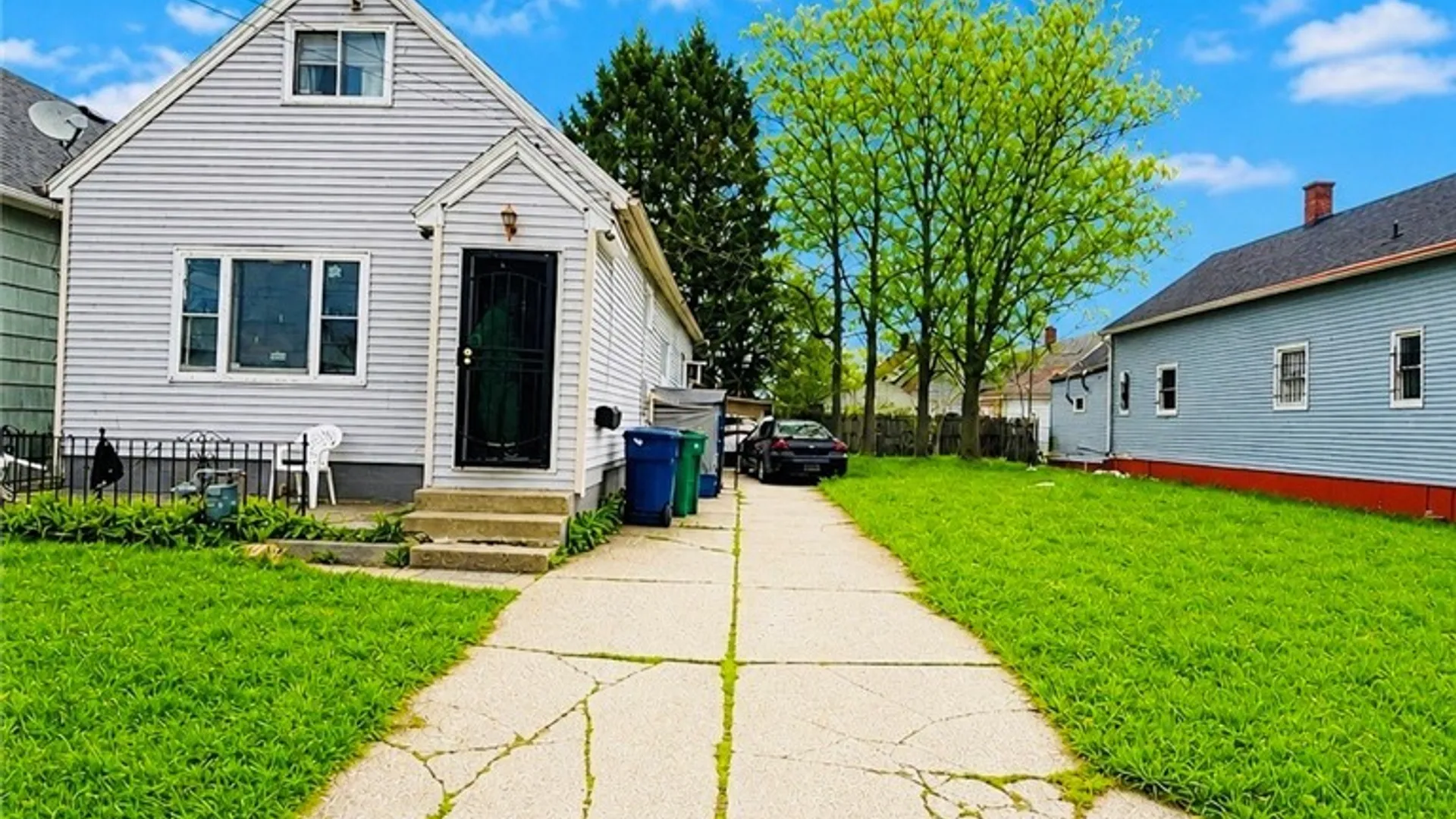 Property at 39 Koons Avenue, Buffalo, NY 14212 3