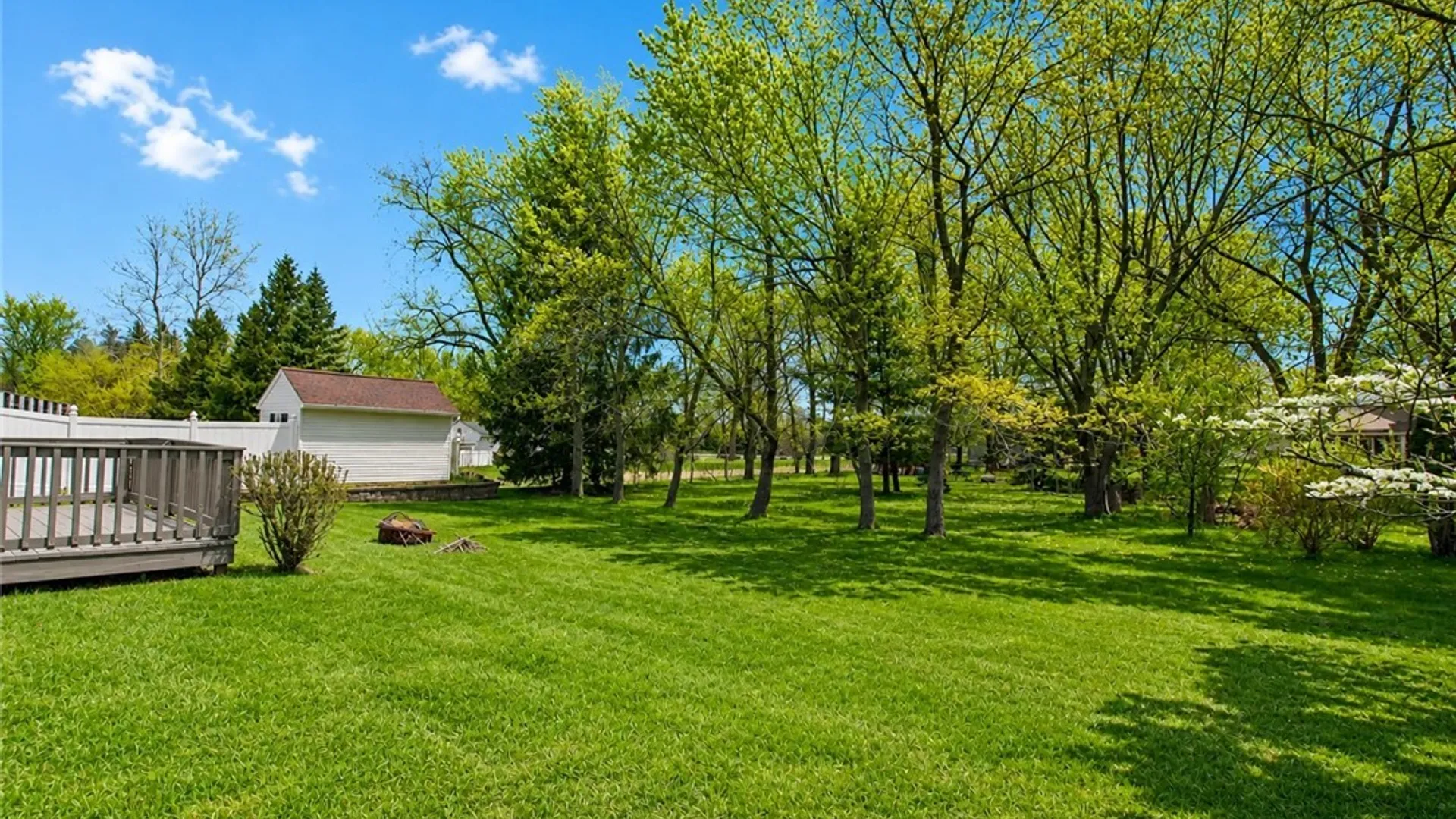 Property at 5 Hidden Trail, Lancaster, NY 14086 3