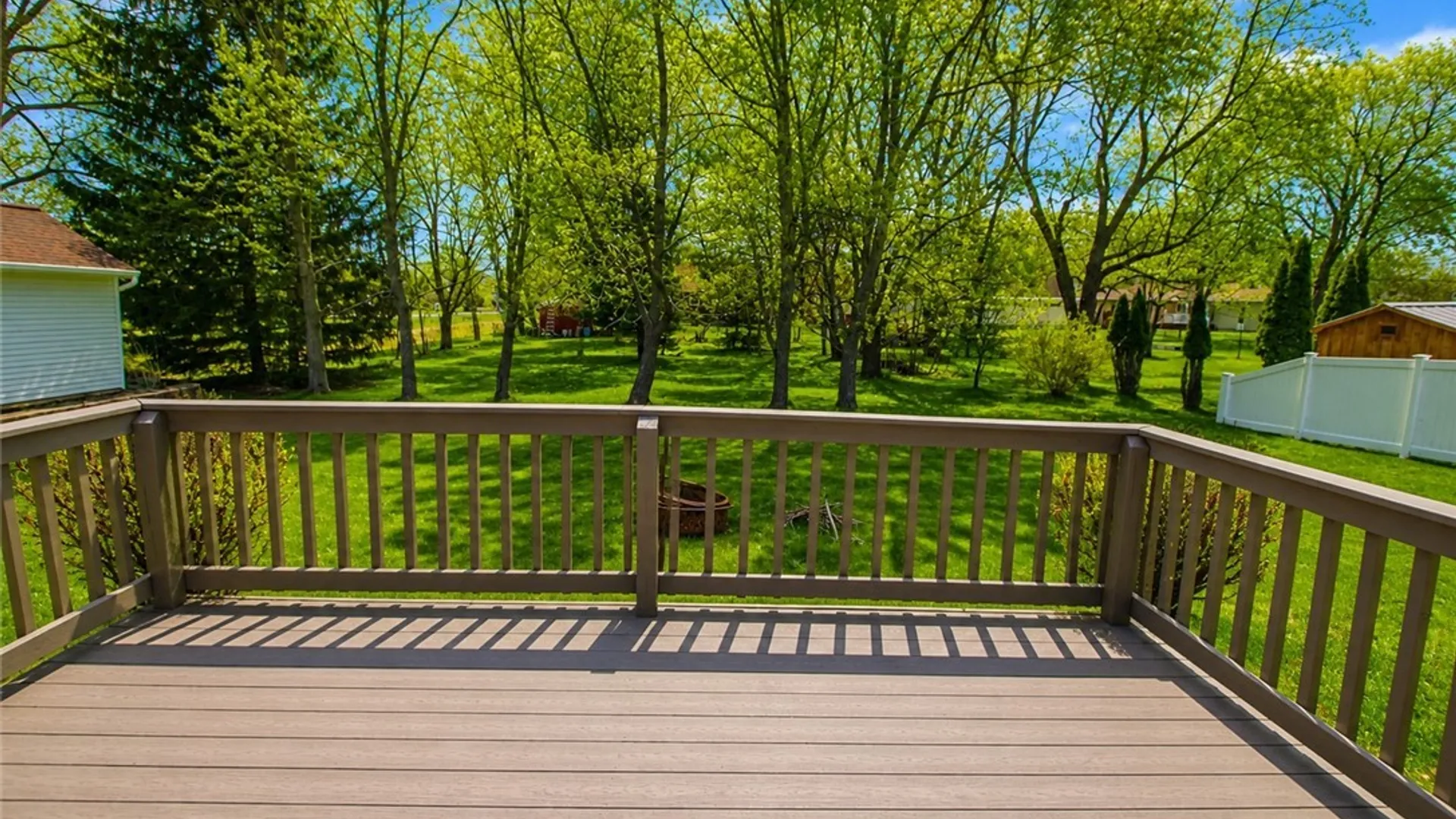 Property at 5 Hidden Trail, Lancaster, NY 14086 4