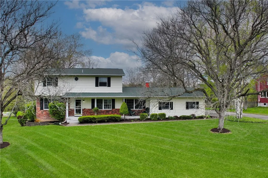 Property at 118 Simsbury Drive, Ithaca Town, NY 14850