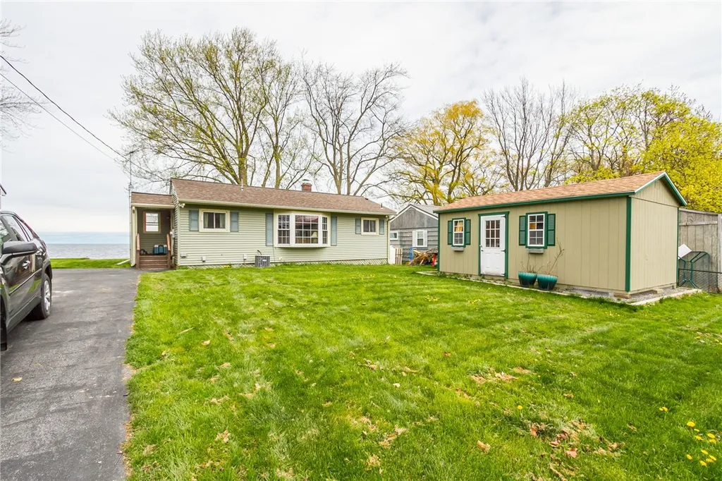 Property at 15631 Thompson Drive, Kendall, NY 14477