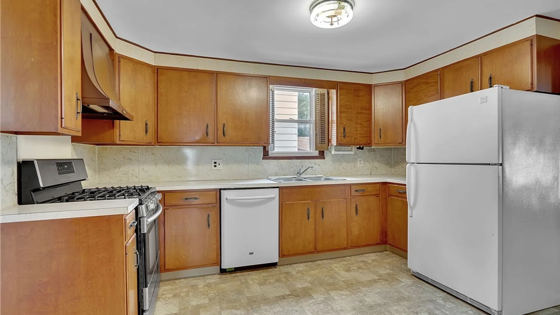 Property at 341 Fayette Avenue, Tonawanda, NY 14223 13