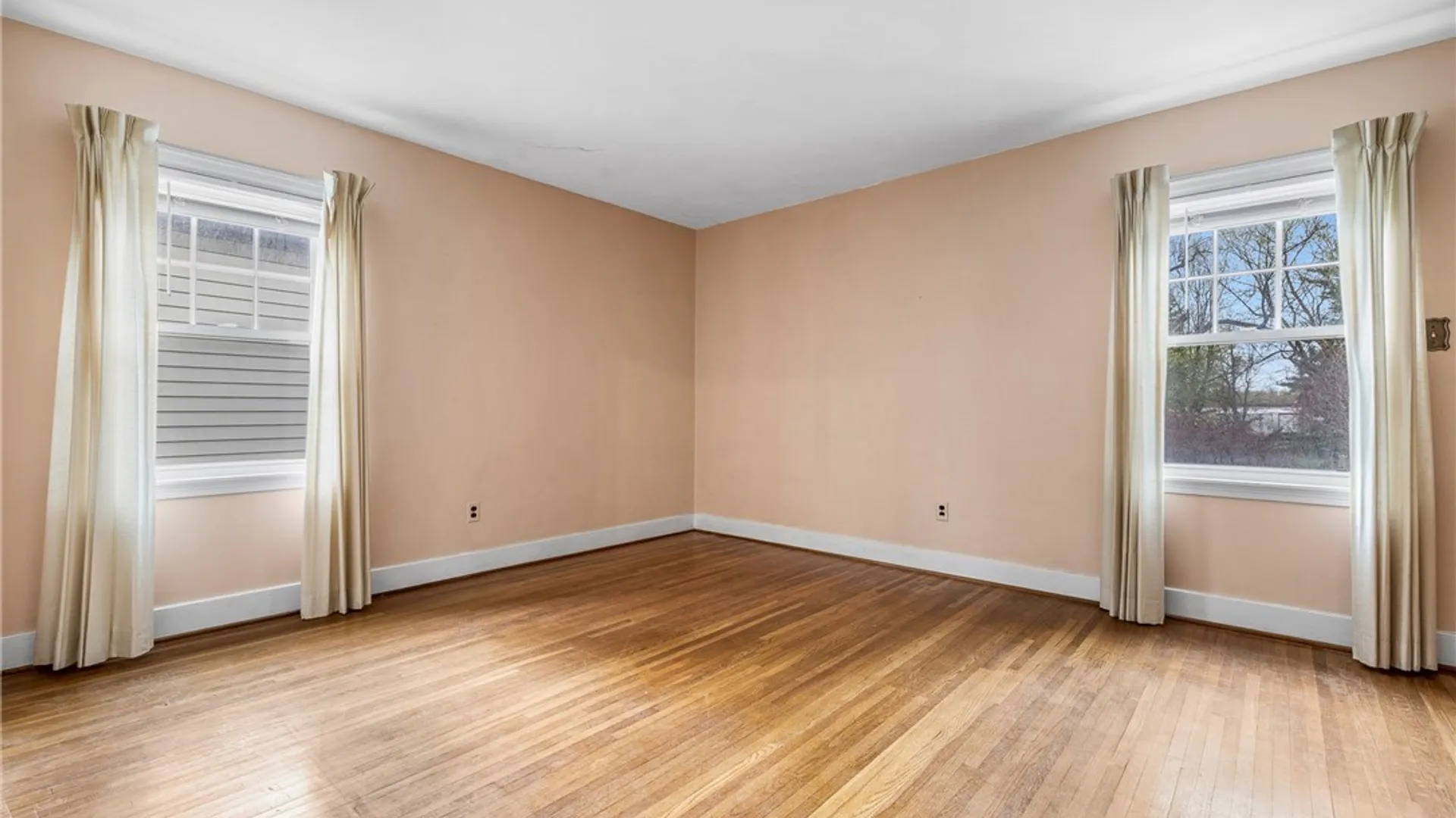 Property at 5176 Genesee Street, Lancaster, NY 14026 17