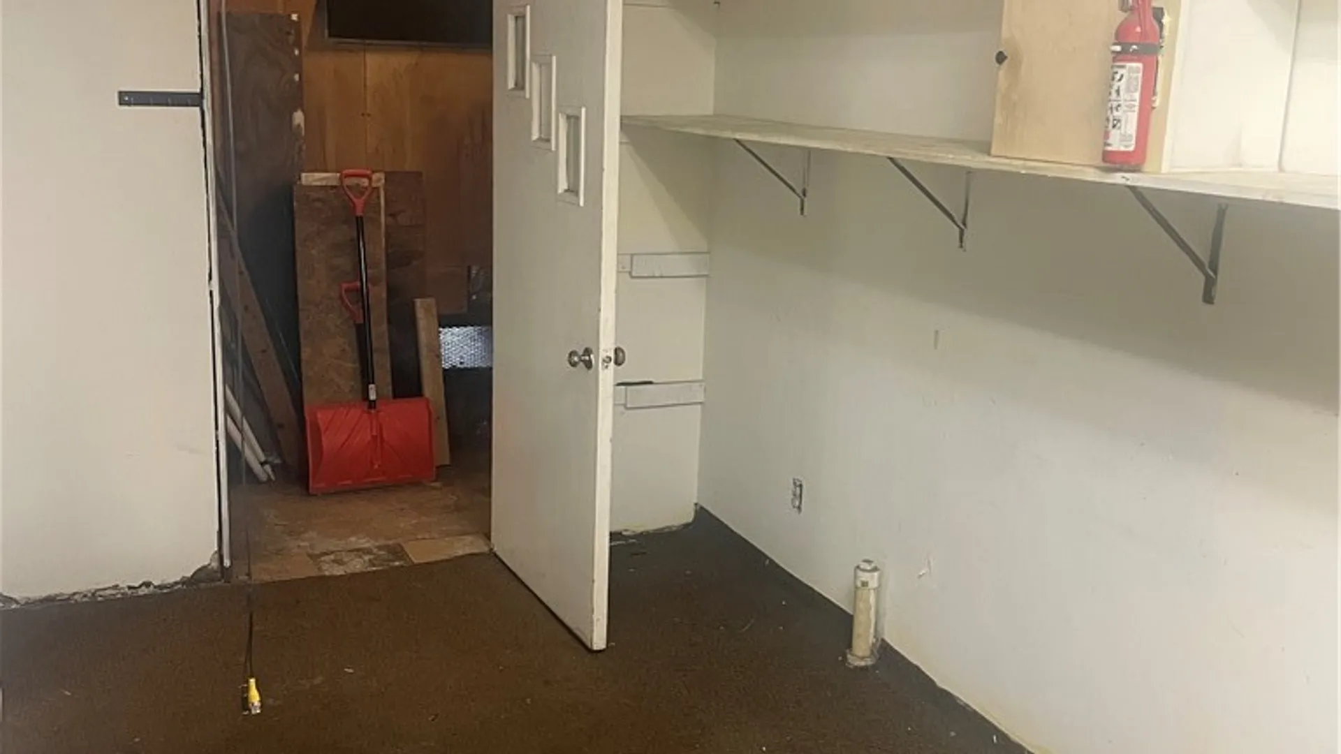 Property at 1109 Harlem Rd Ste 2, Cheektowaga, NY 14227 3