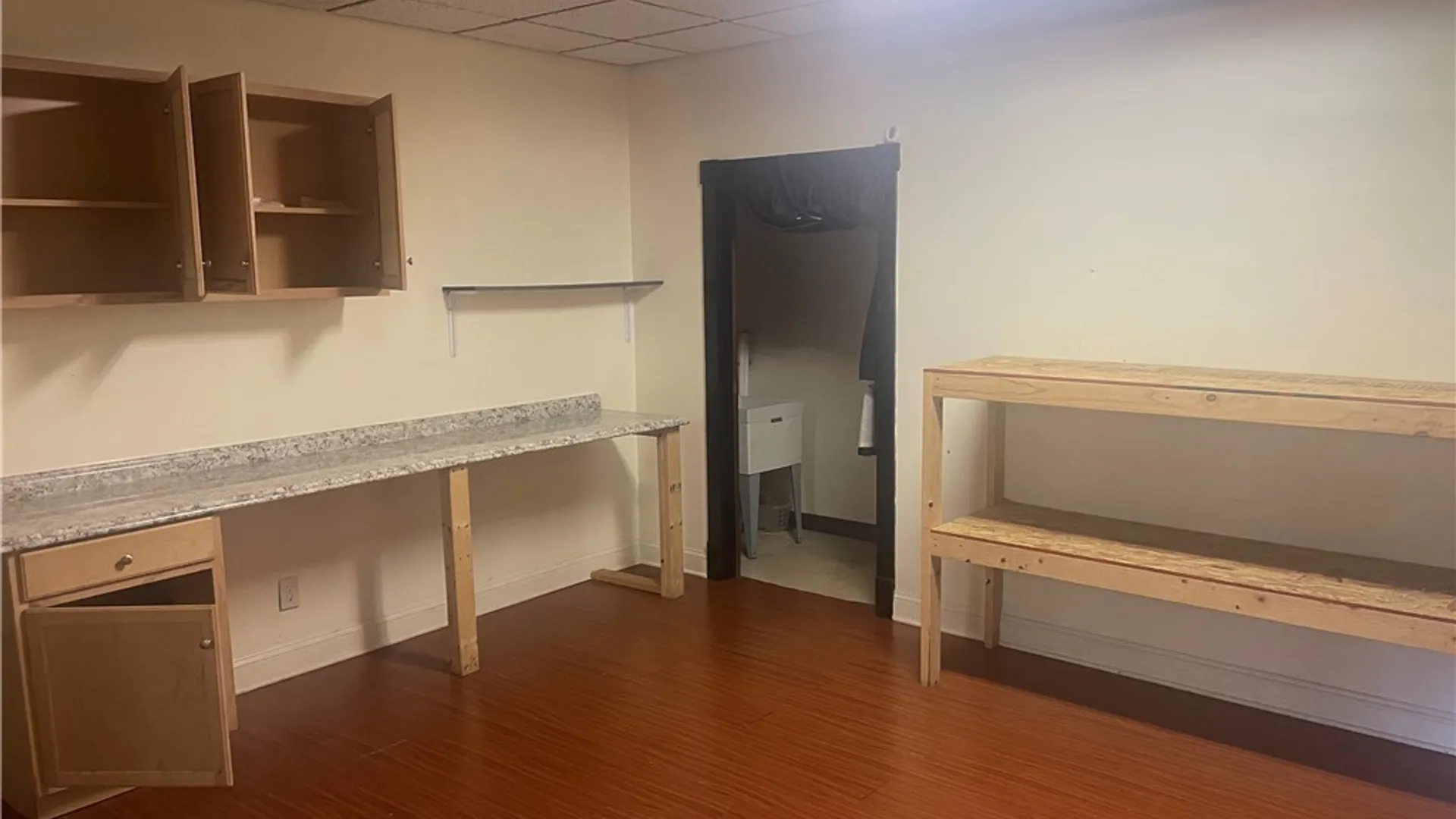 Property at 1109 Harlem Rd Ste 2, Cheektowaga, NY 14227 5