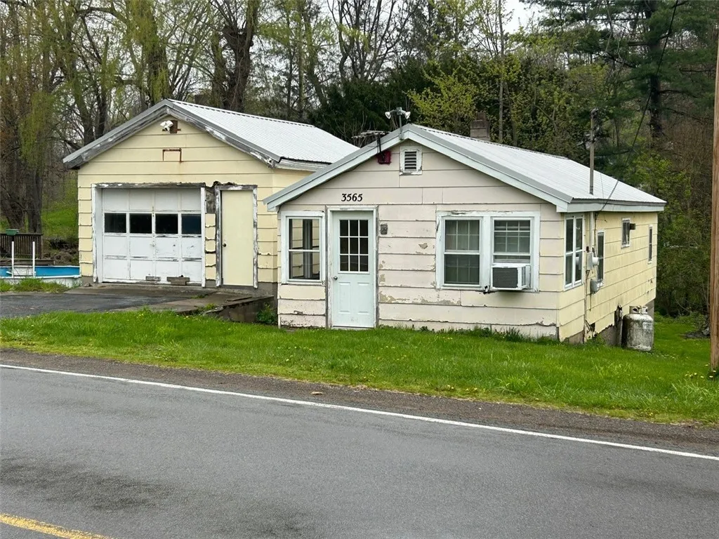 Property at 3565 N Creek Road, Palmyra, NY 14522