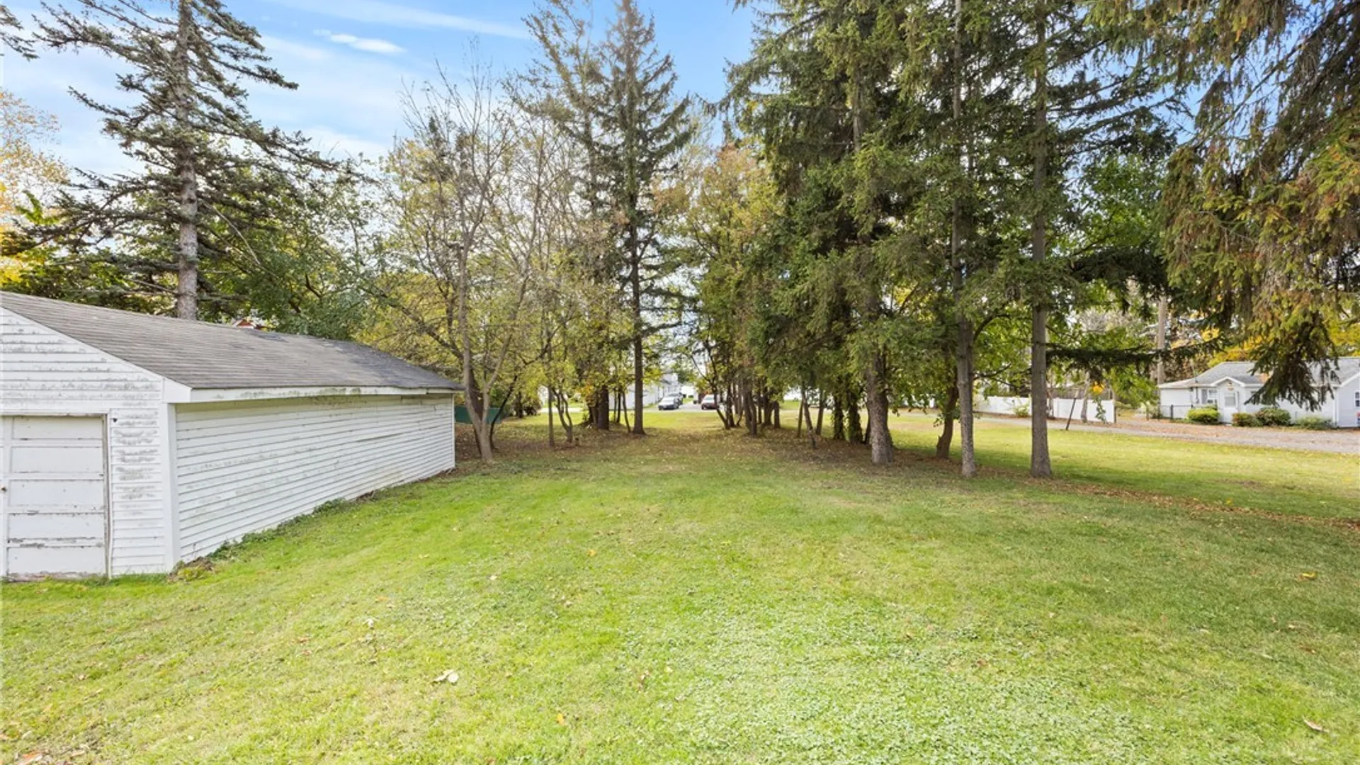 Property at 2204 River Road, Wheatfield, NY 14304 5