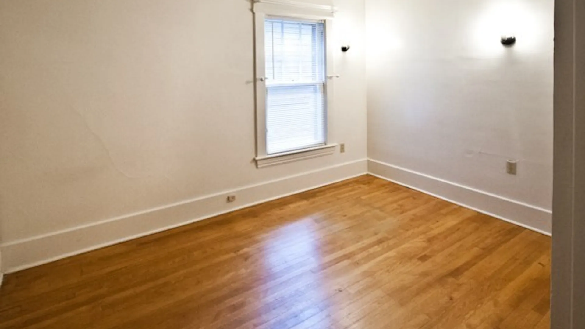 Property at 560 Clarendon Street, Syracuse, NY 13210 12