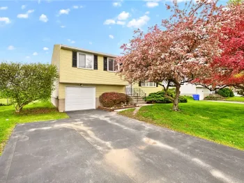 Property at 17 Fox Hollow Drive, Hamlin, NY 14464