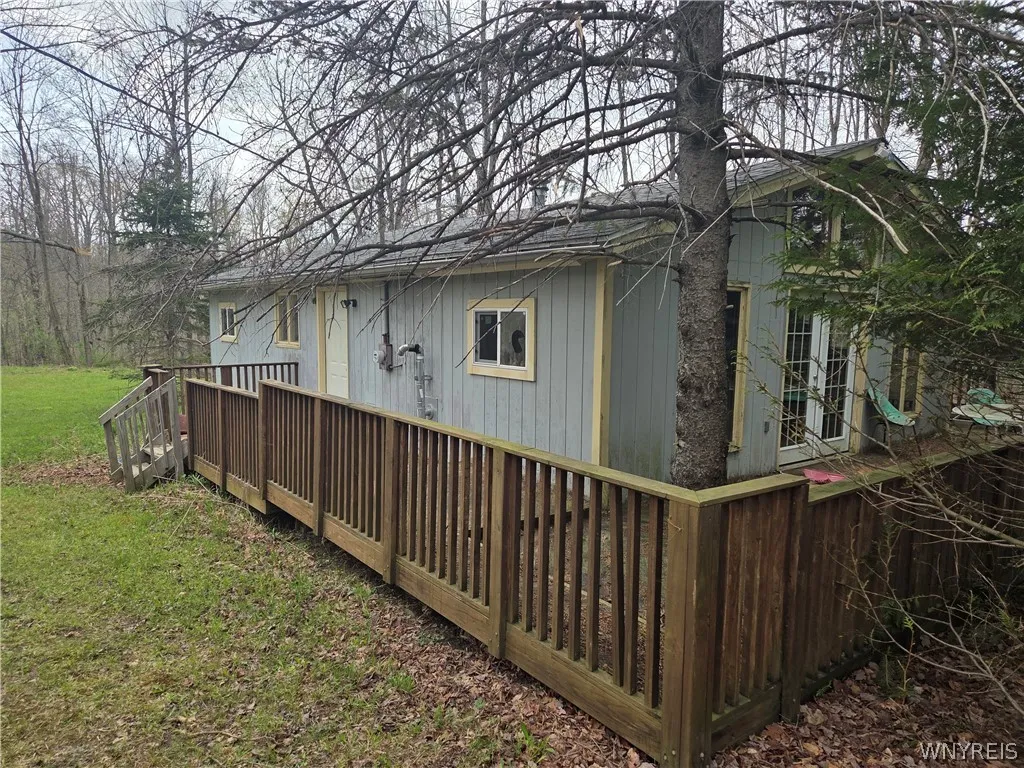 Property at 19 Meadowlark Lane, Orangeville, NY 14569