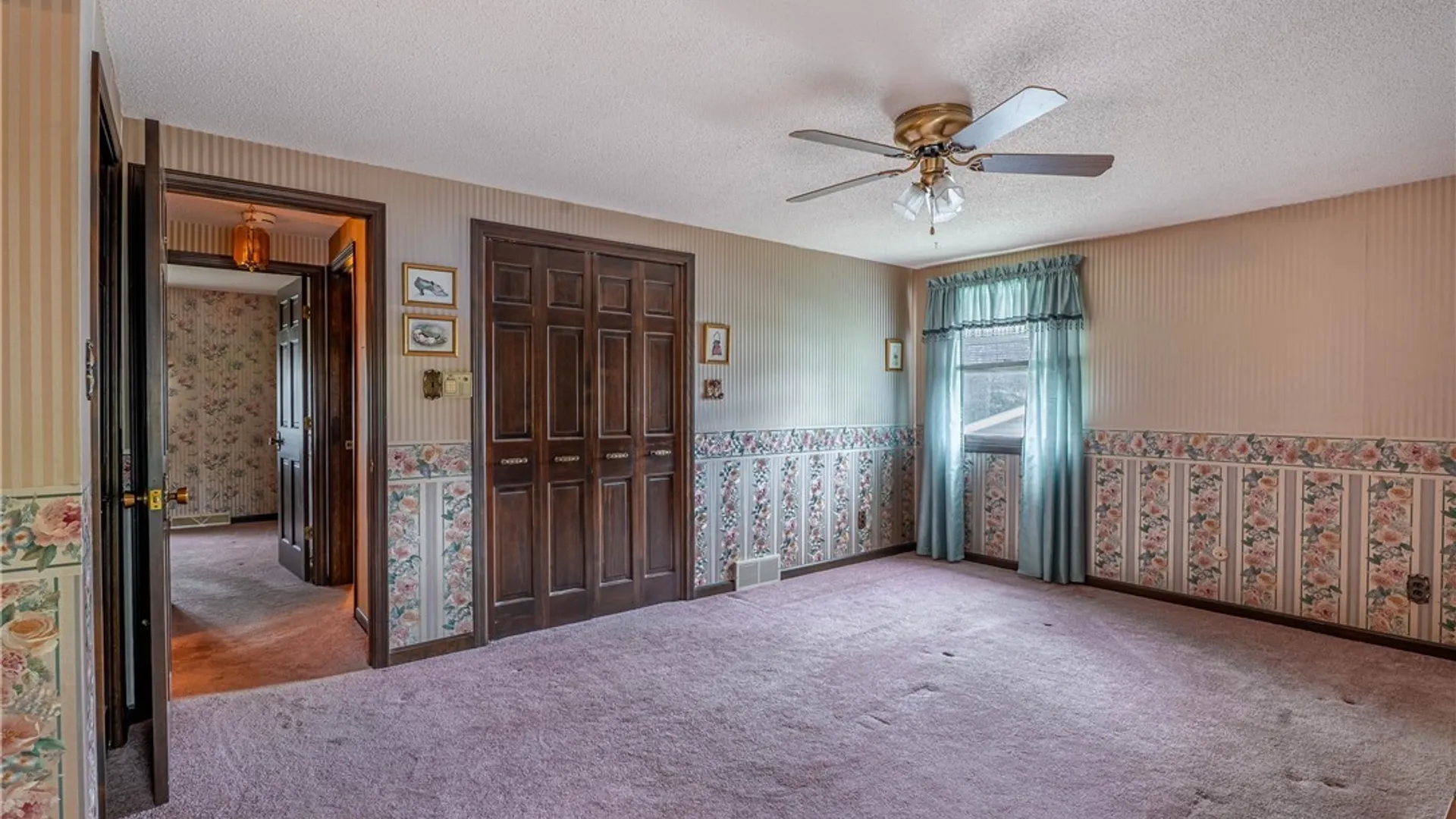 Property at 8010 Crestview Drive, Niagara, NY 14304 27
