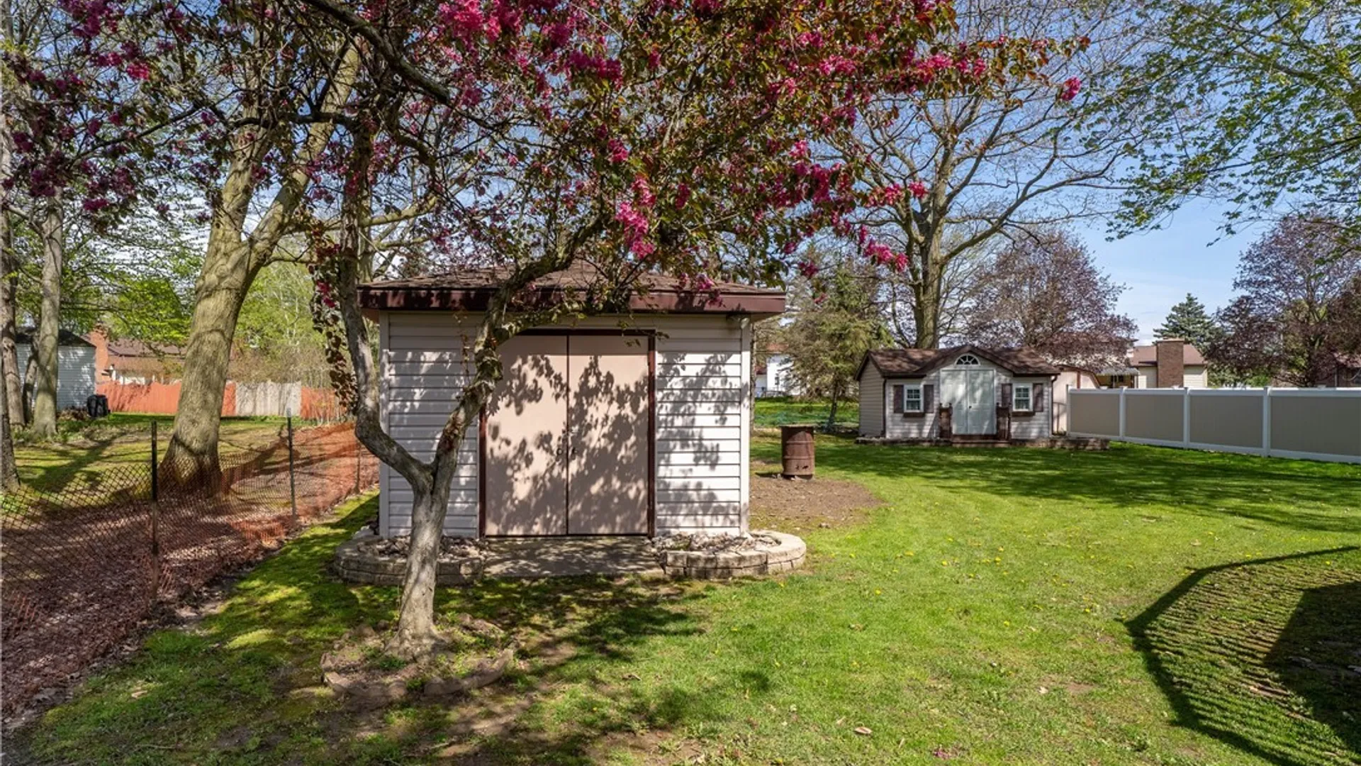 Property at 8010 Crestview Drive, Niagara, NY 14304 43