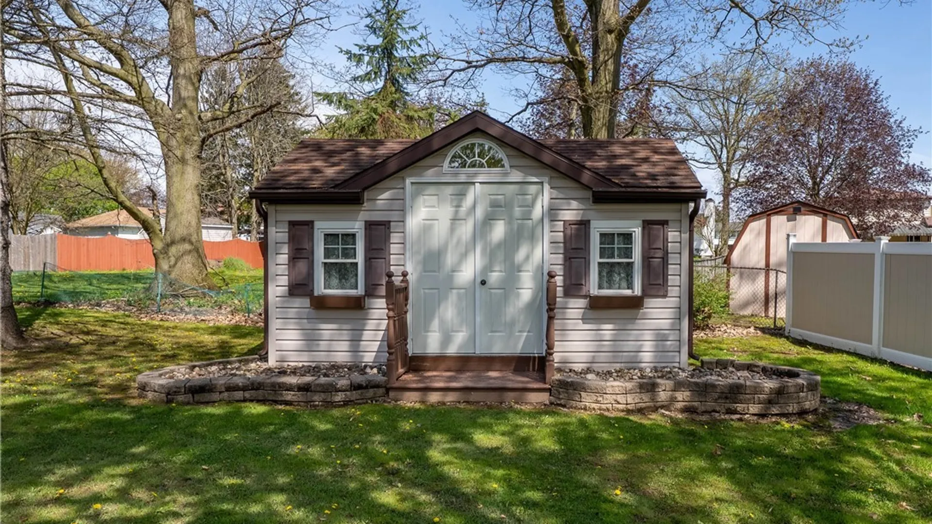 Property at 8010 Crestview Drive, Niagara, NY 14304 45