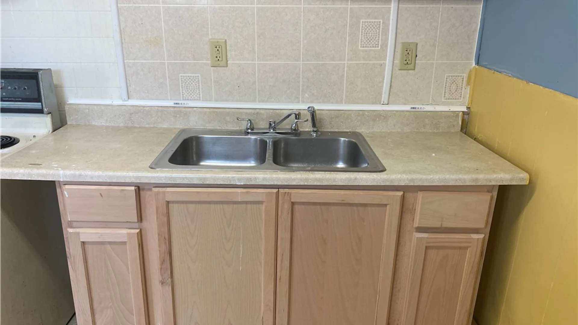 Property at 1472 N Clinton Avenue, Rochester, NY 14621 21