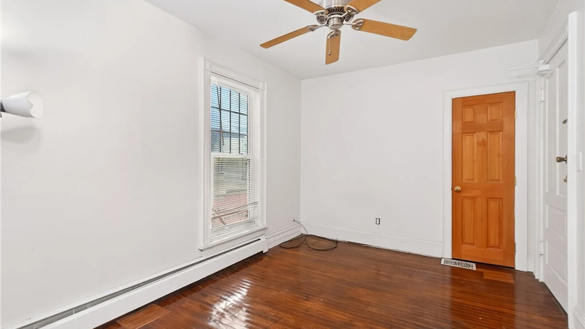Property at 4 Saint Johns Place, Buffalo, NY 14201 33