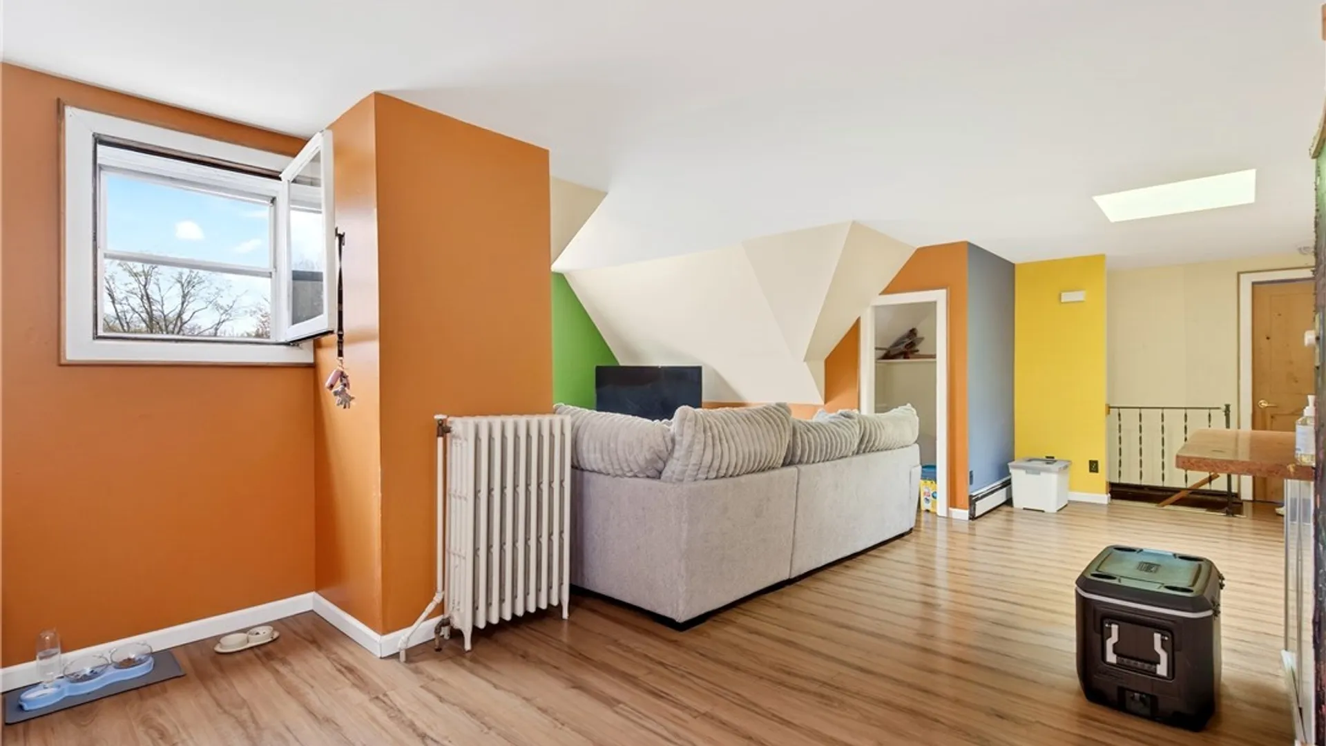 Property at 4 Saint Johns Place, Buffalo, NY 14201 35