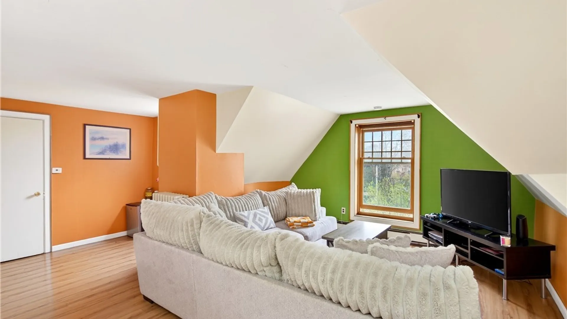 Property at 4 Saint Johns Place, Buffalo, NY 14201 34