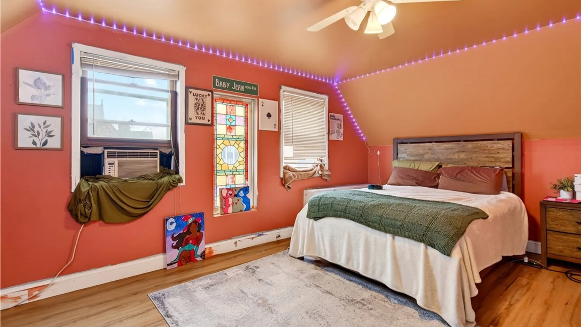 Property at 4 Saint Johns Place, Buffalo, NY 14201 38