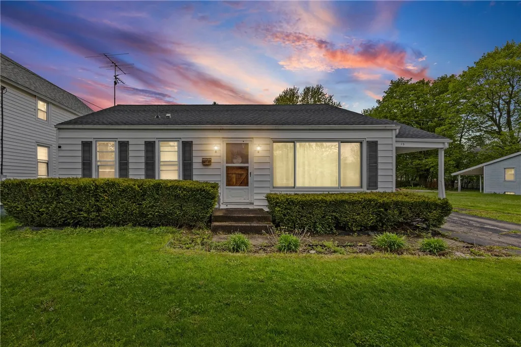 Property at 12 Mirick Pl, Lyons, NY 14489