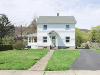 Property at 141 Oakwood Avenue, Elmira, NY 14903