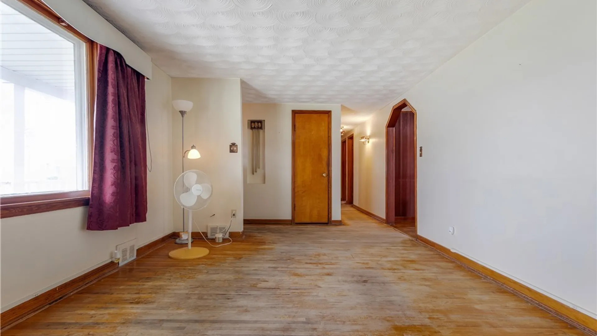 Property at 101 Kennedy Road, Cheektowaga, NY 14227 10