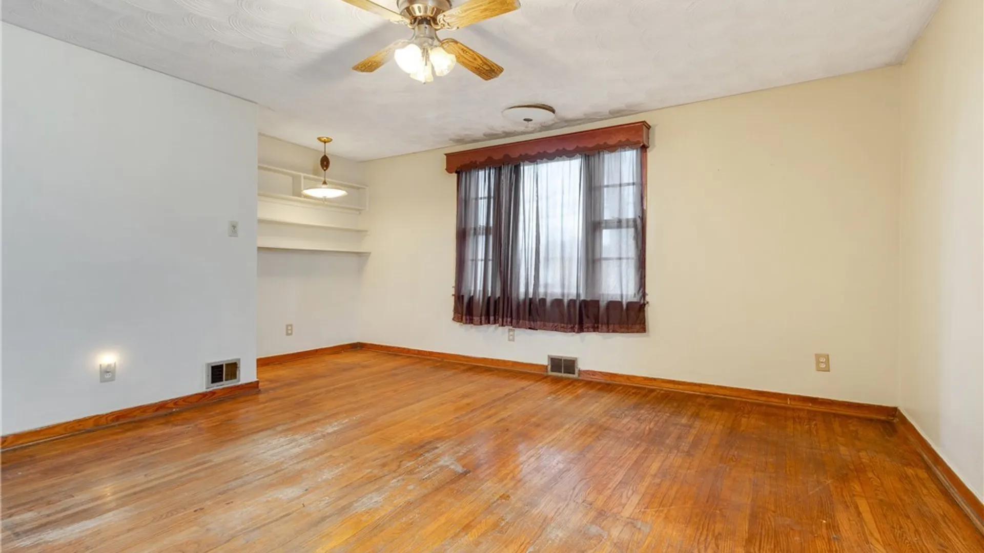 Property at 101 Kennedy Road, Cheektowaga, NY 14227 20