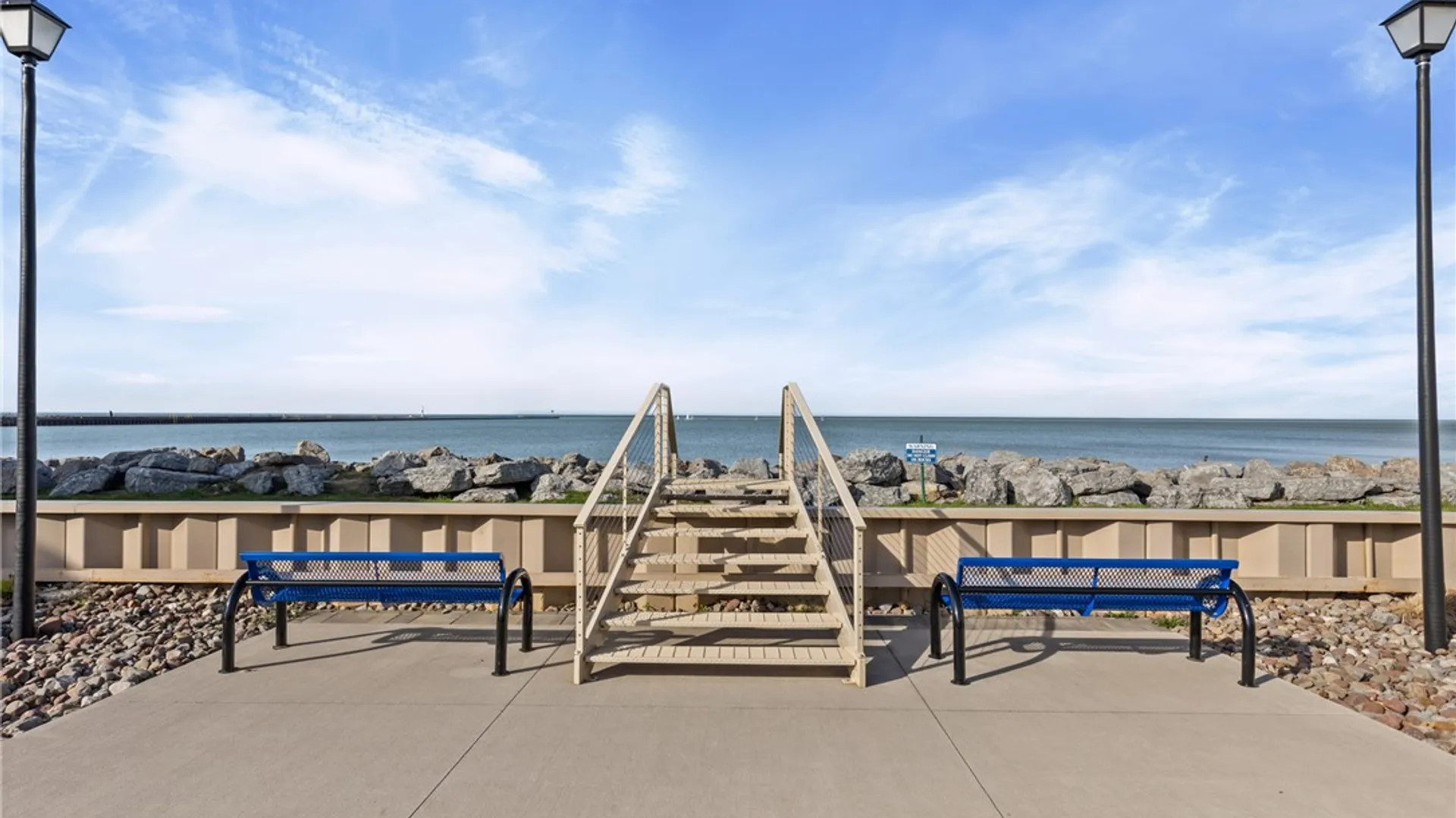 Property at 10 Westage At The Hbr, Irondequoit, NY 14617 3