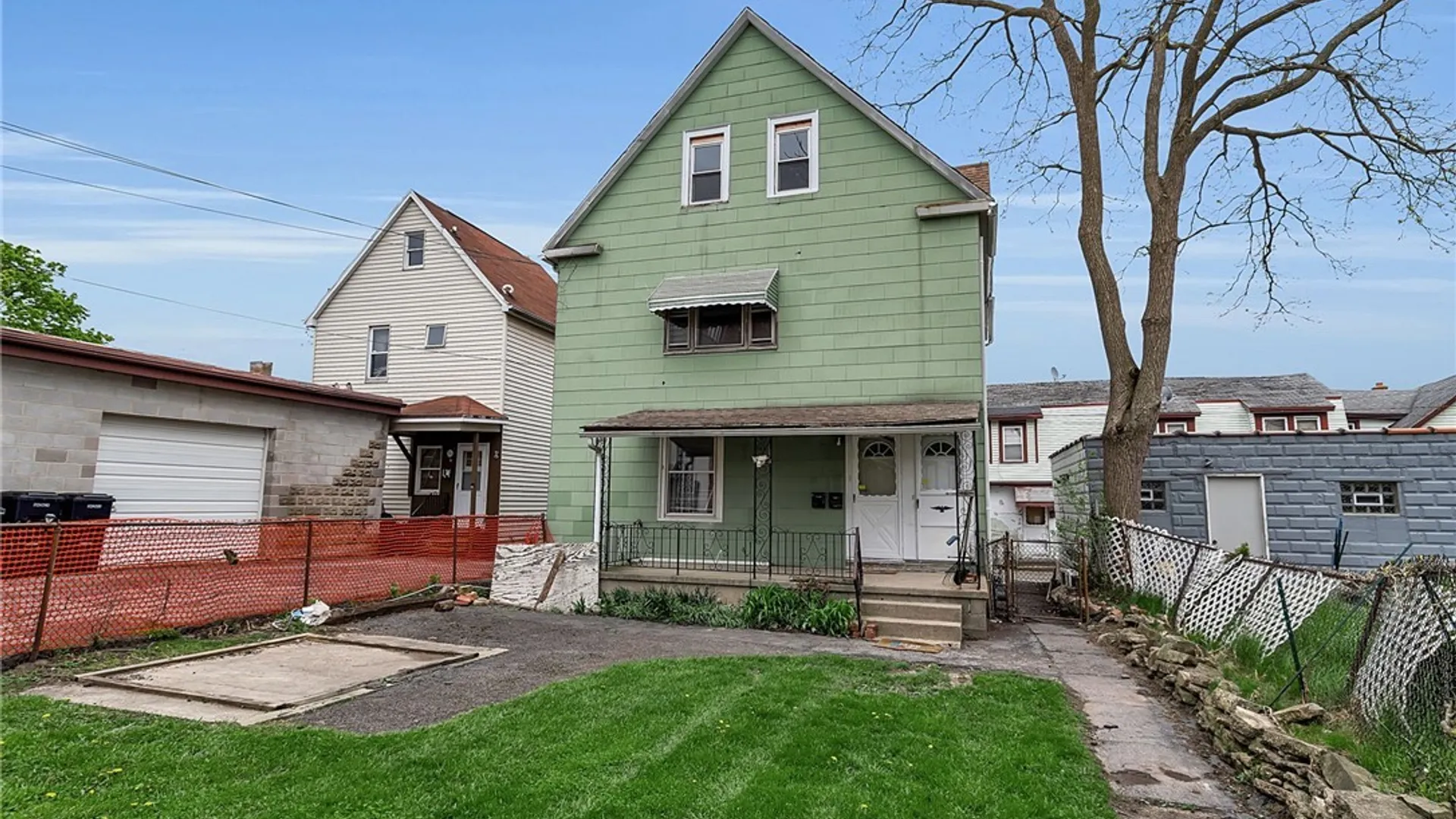 Property at 563 Tronolone Place, Niagara Falls, NY 14301 2