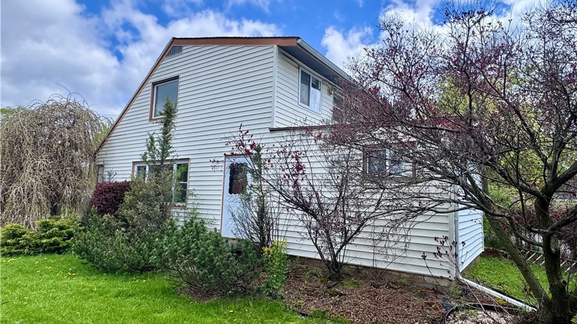 Property at 4801 N Bailey Avenue, Amherst, NY 14226 4