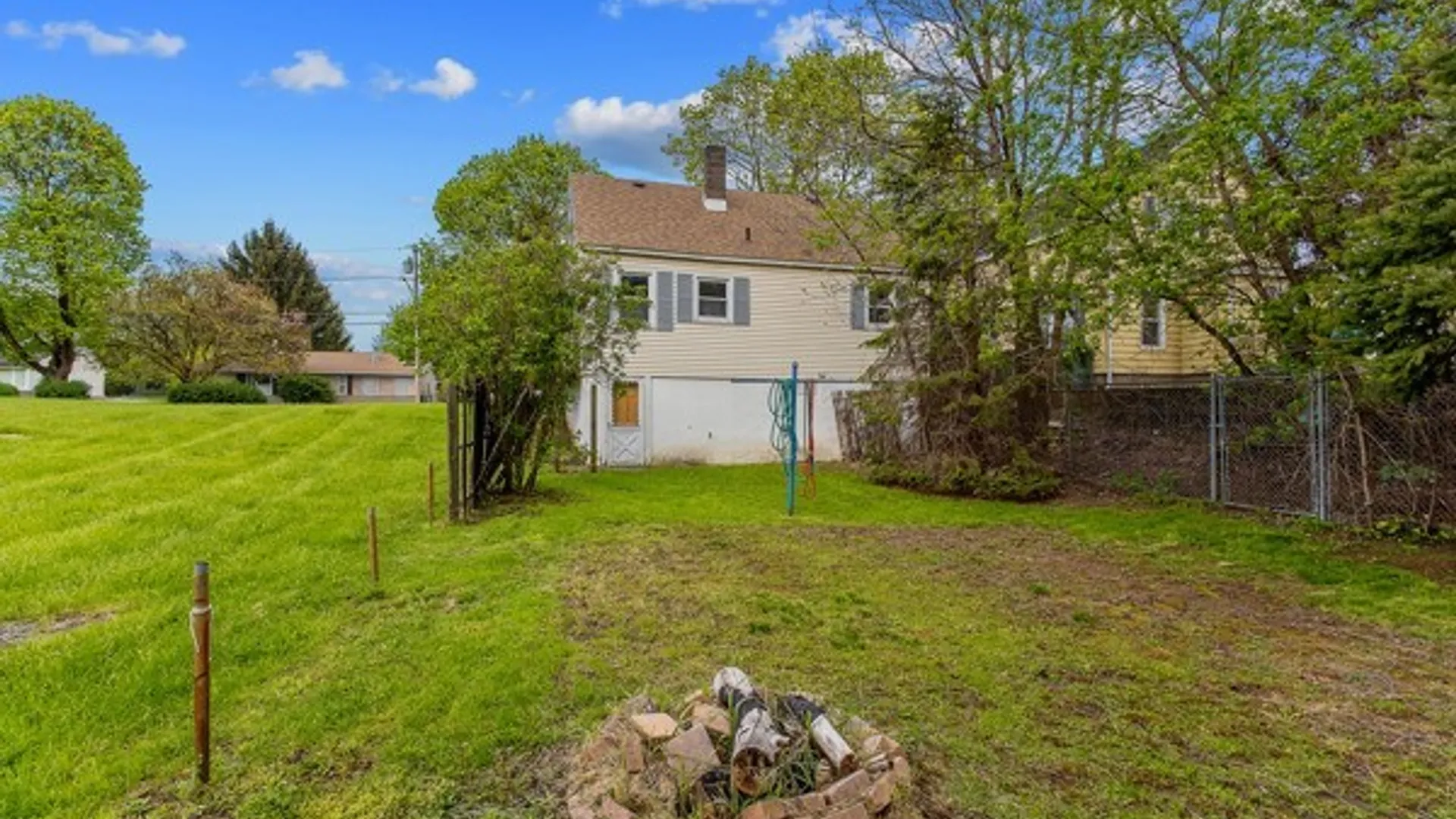Property at 405 South Edwards Ave, Syracuse, NY 13206 4
