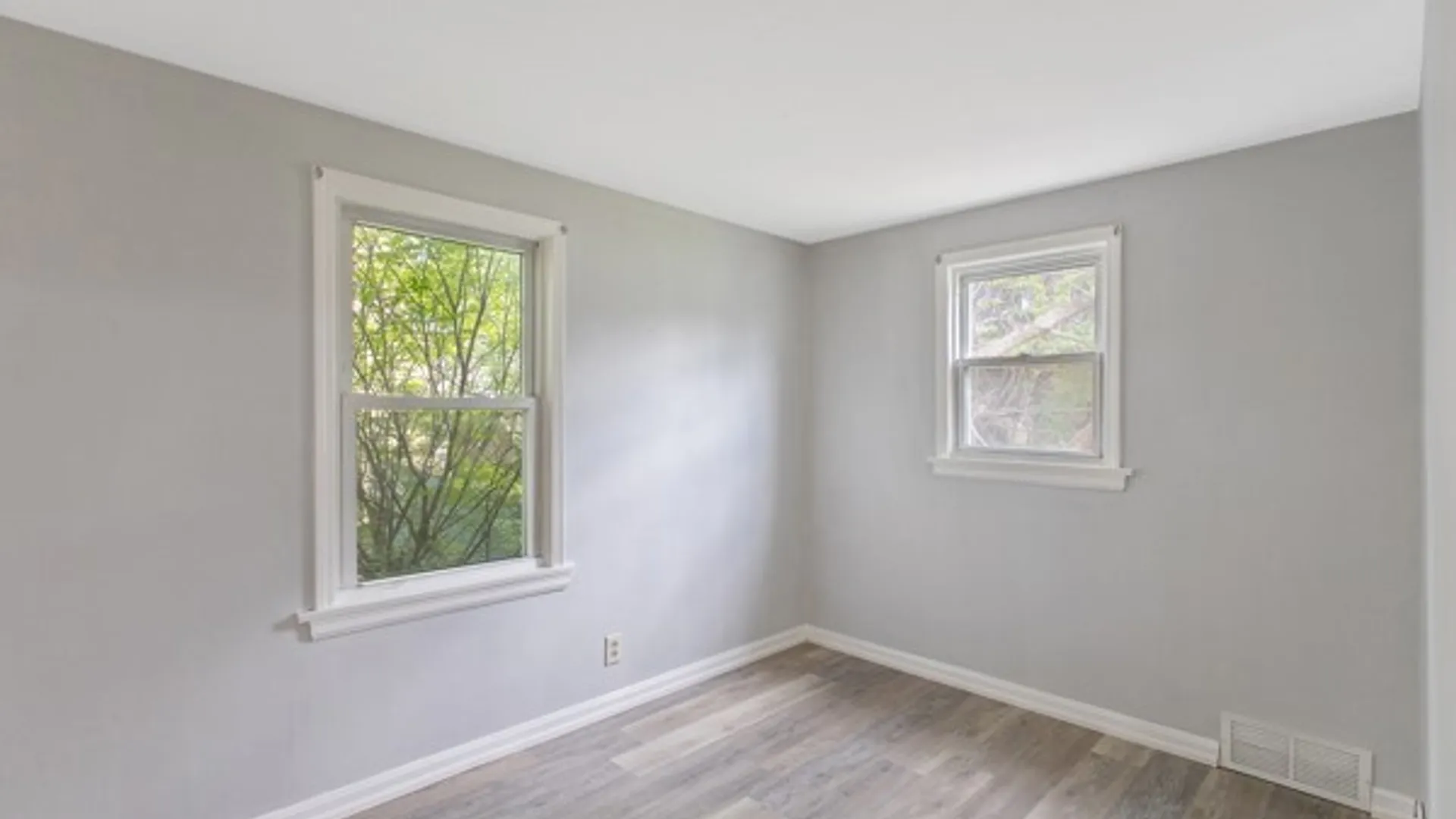 Property at 405 South Edwards Ave, Syracuse, NY 13206 19