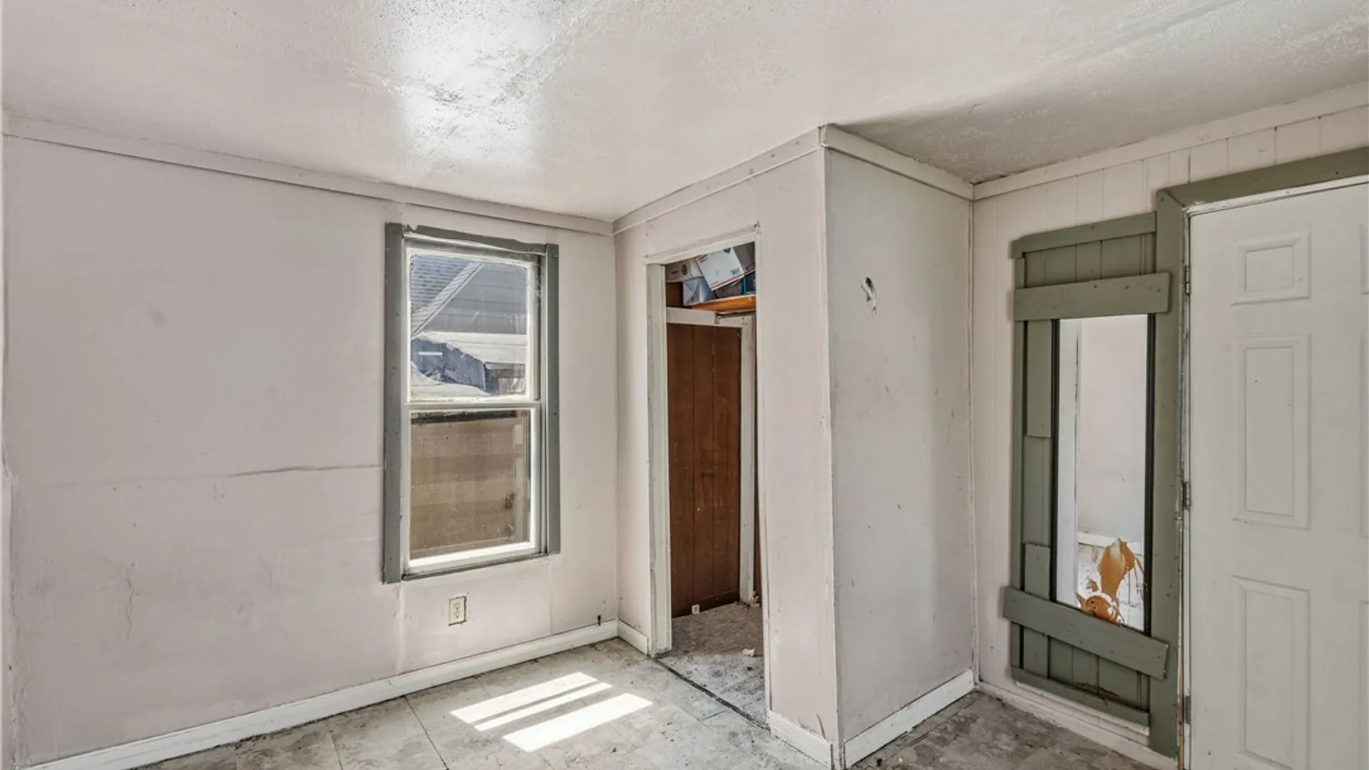 Property at 67 Halbert Street, Buffalo, NY 14214 22