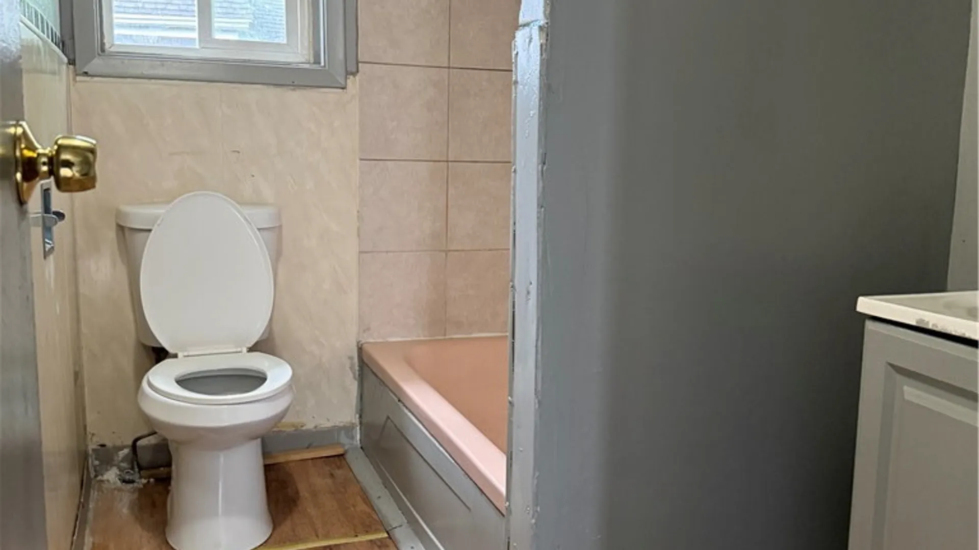 Property at 626 Jay St, Rochester, NY 14611 4