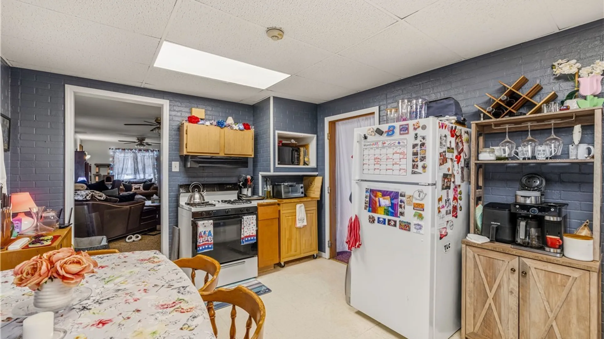Property at 34 Alabama Street, Buffalo, NY 14204 11
