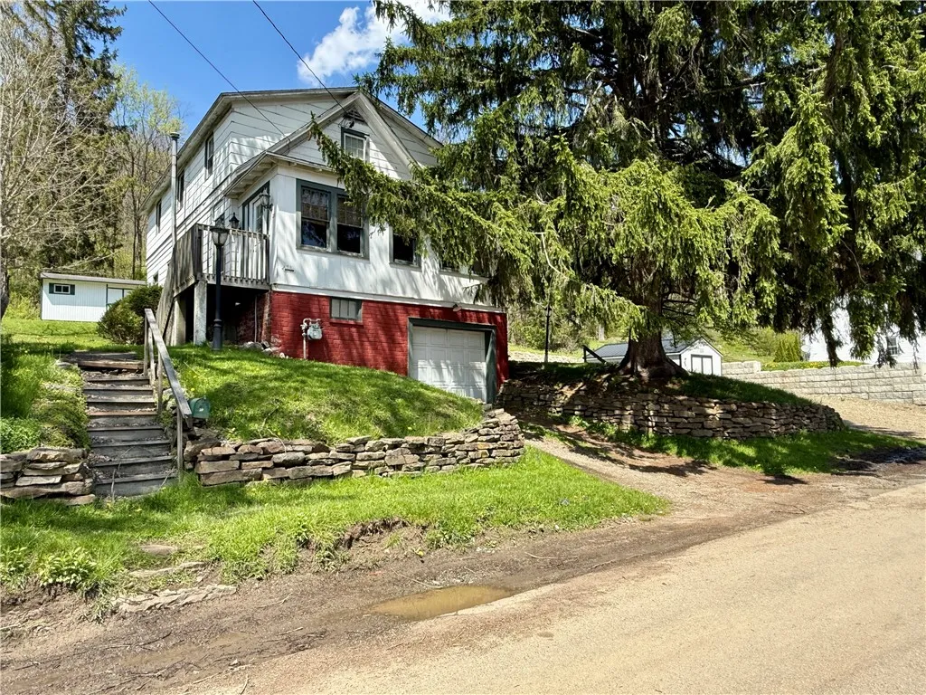 Property at 23 Delaware Avenue, Bradford City, PA 16701