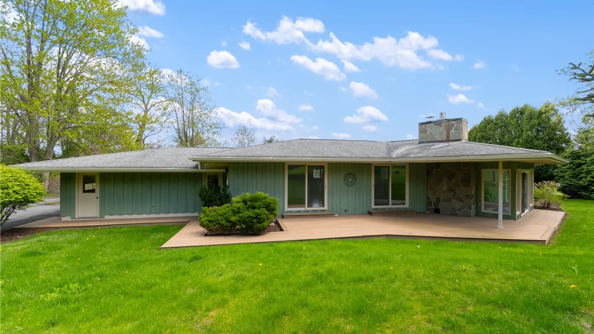 Property at 1 White Springs Circle, Geneva Town, NY 14456 11