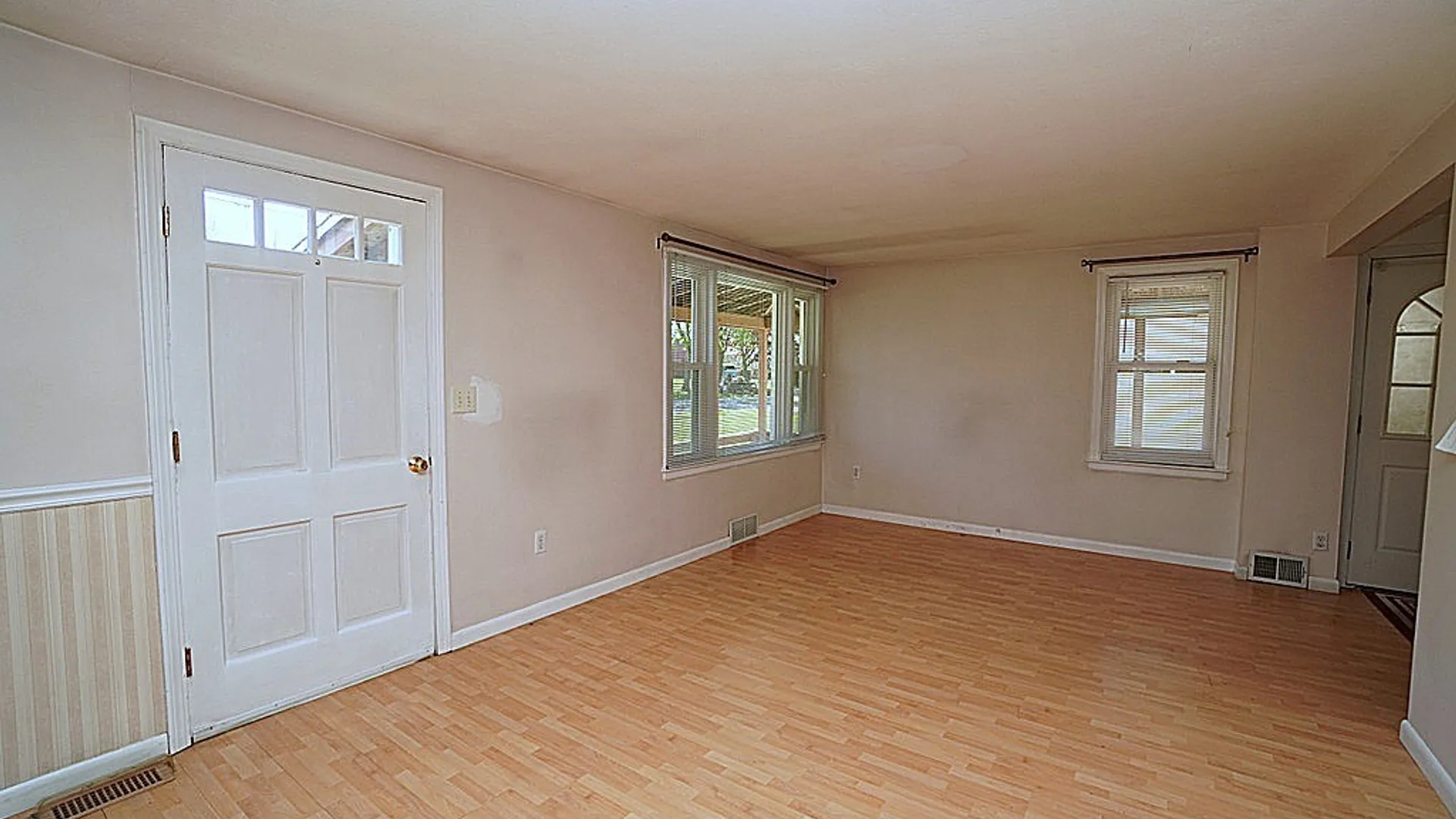 Property at 5790 Walden Drive, Hamburg, NY 14085 24